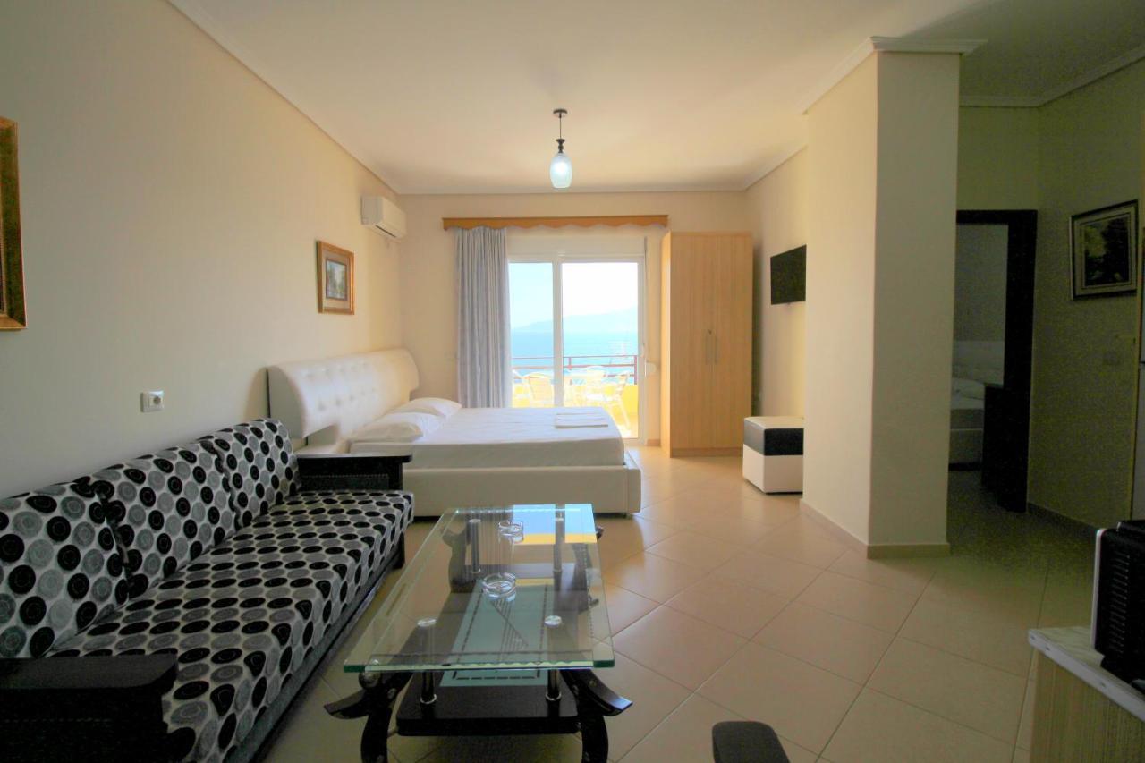 Klajdi Apartaments Sarande Ngoại thất bức ảnh