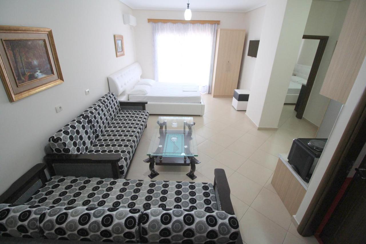 Klajdi Apartaments Sarande Ngoại thất bức ảnh