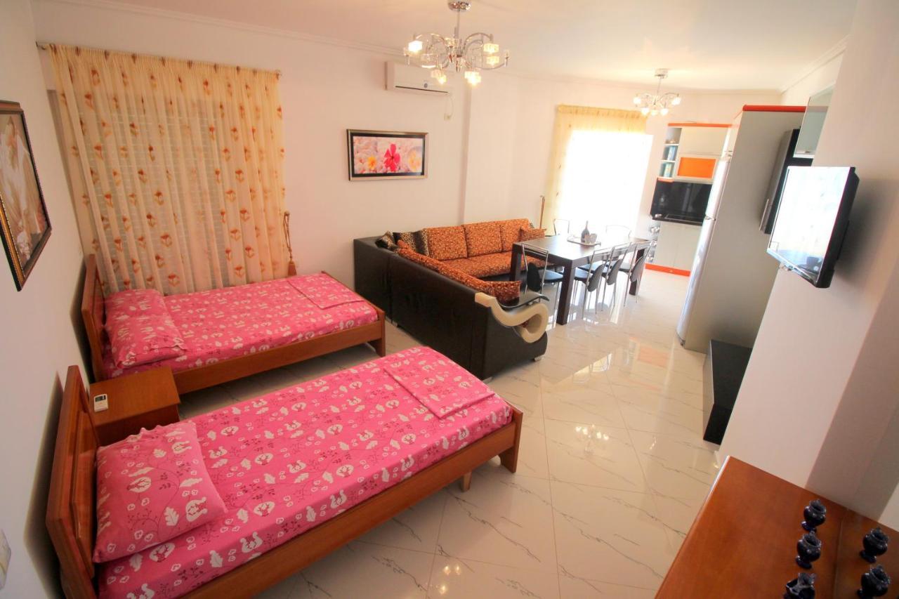 Klajdi Apartaments Sarande Ngoại thất bức ảnh