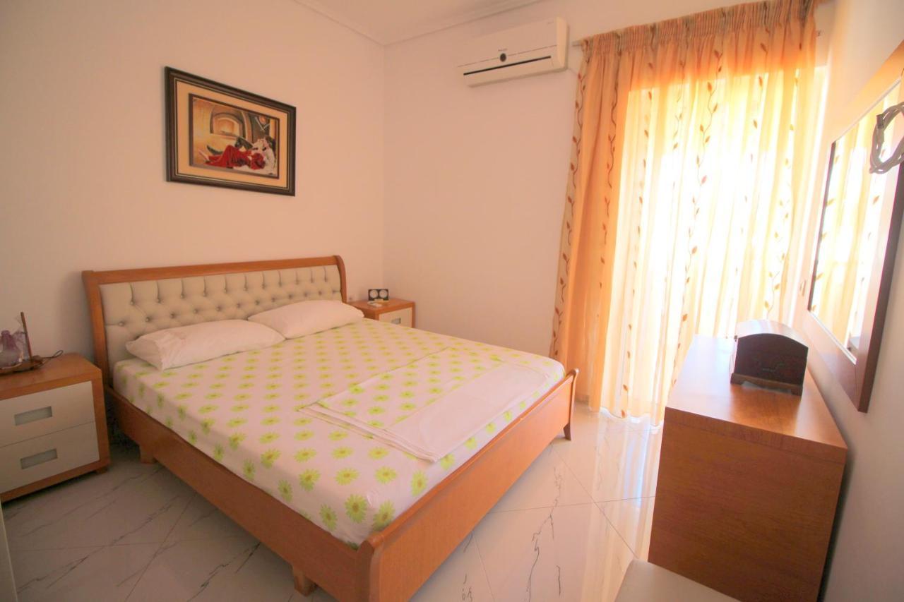 Klajdi Apartaments Sarande Ngoại thất bức ảnh