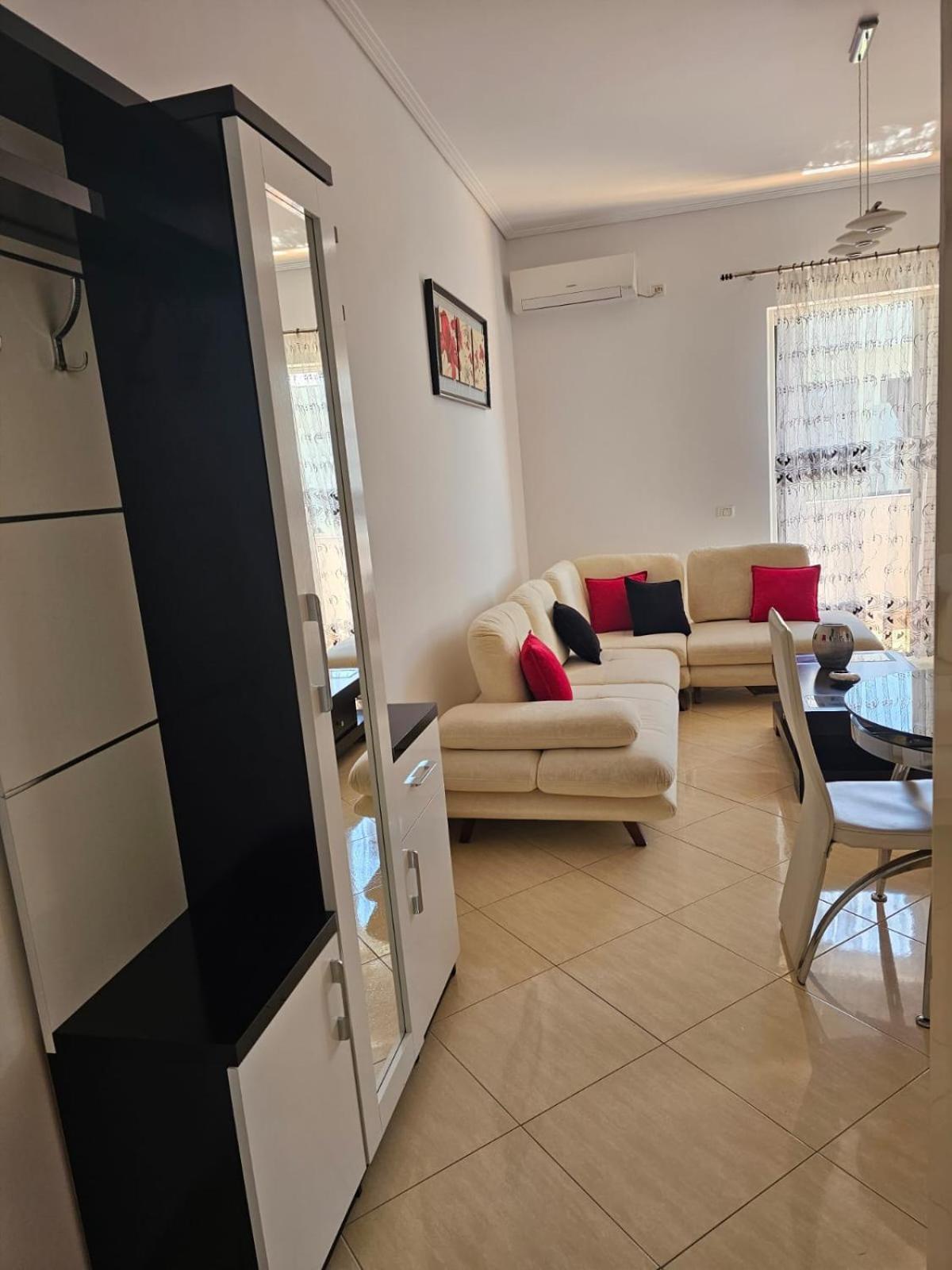 Klajdi Apartaments Sarande Ngoại thất bức ảnh
