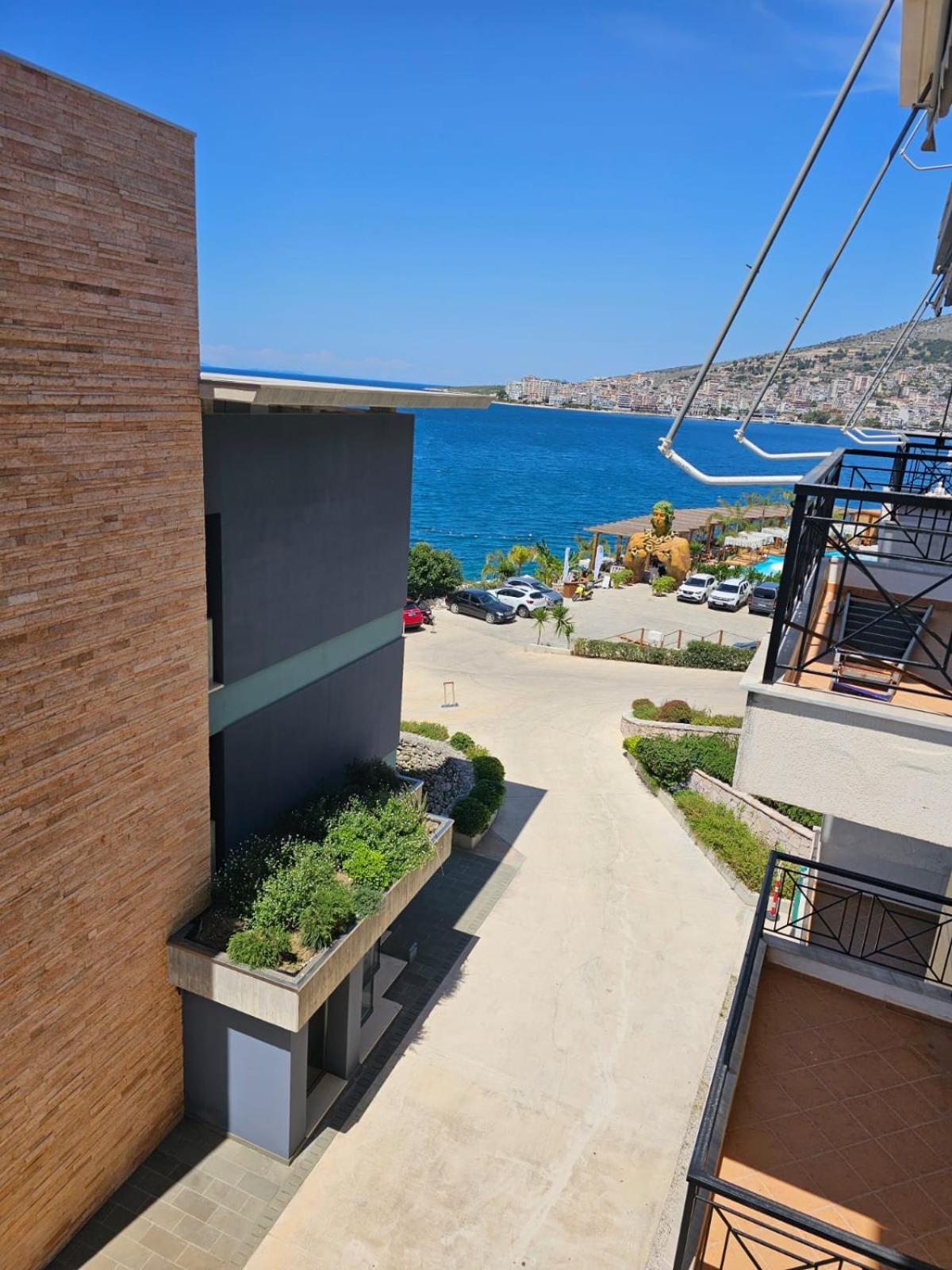 Klajdi Apartaments Sarande Ngoại thất bức ảnh
