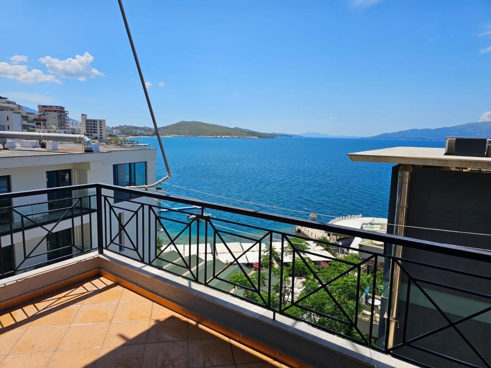 Klajdi Apartaments Sarande Ngoại thất bức ảnh